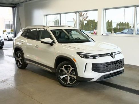 New 2026 Volkswagen Tiguan SE image 1