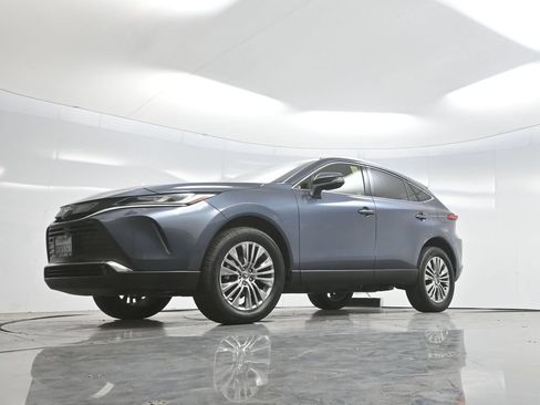 Used 2022 Toyota Venza XLE AWD/4WD image 78