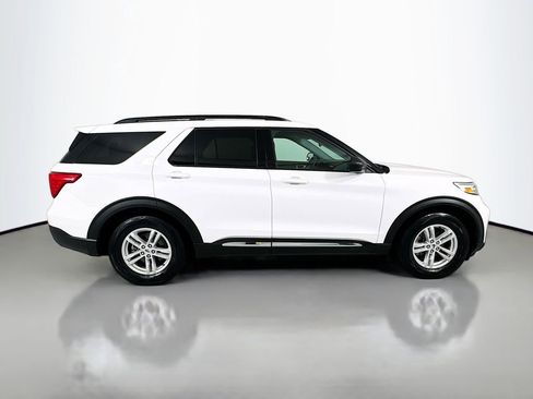 Used 2021 Ford Explorer XLT RWD image 7