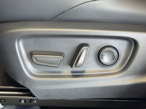 New 2026 Toyota C-HR AWD/4WD image 19