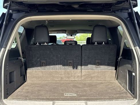 Used 2019 Ford Expedition Max XLT AWD/4WD image 14