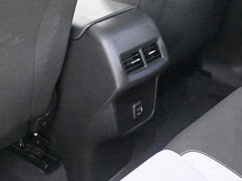 Used 2024 Chevrolet Equinox LS w/ LS Convenience Package image 18