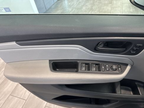 Used 2018 Honda Odyssey EX-L image 29