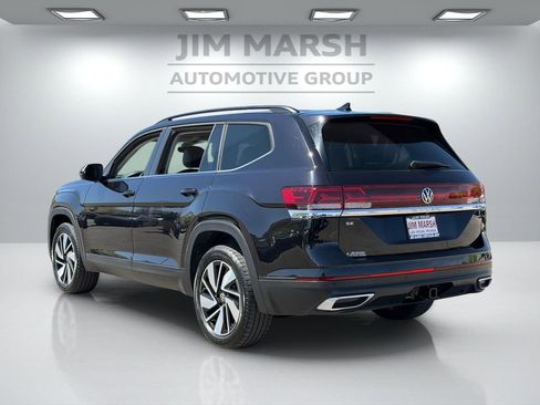 Used 2025 Volkswagen Atlas SE image 4