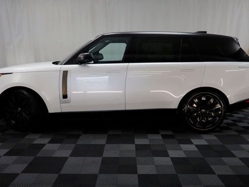 New 2025 Land Rover Range Rover SV AWD/4WD image 6