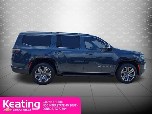 Used 2024 Jeep Wagoneer 4WD w/ Premium Group I image 10