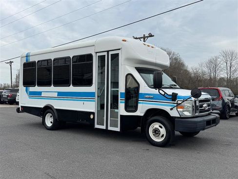 Used 2014 Ford E-450 and Econoline 450 Super Duty w/ Shuttle Bus Prep Package image 7