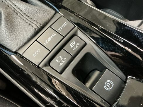 Used 2026 Toyota Camry XSE FWD image 31