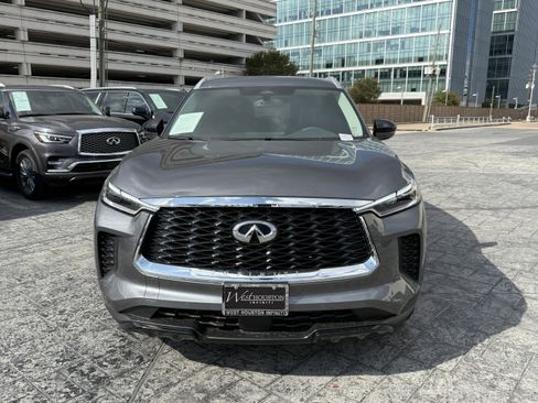 Certified 2025 INFINITI QX60 Luxe image 2