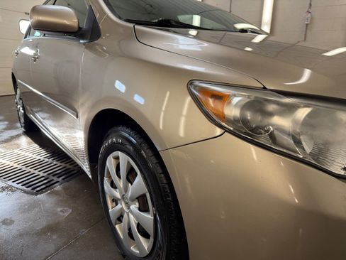 Used 2010 Toyota Corolla LE image 5