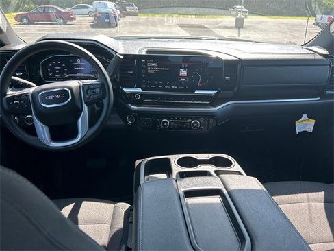 Used 2025 GMC Sierra 1500 Elevation image 28