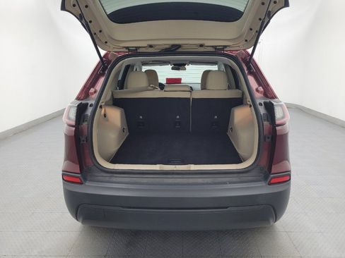 Used 2020 Jeep Cherokee Latitude FWD image 29