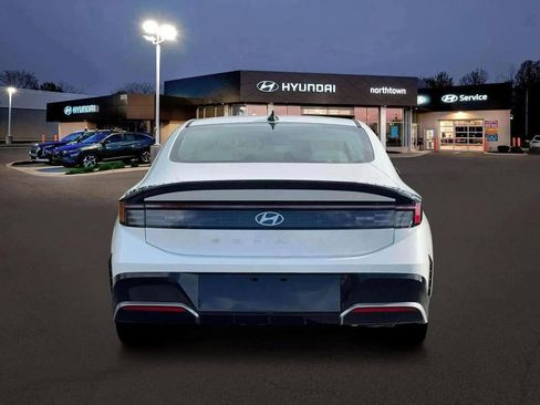 New 2026 Hyundai Sonata SEL image 6