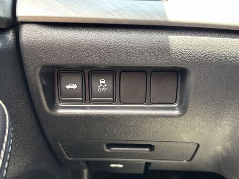 Used 2016 Nissan Maxima 3.5 SV FWD image 30