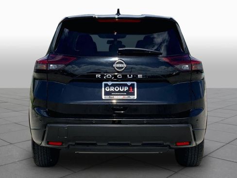 Used 2024 Nissan Rogue S FWD image 5