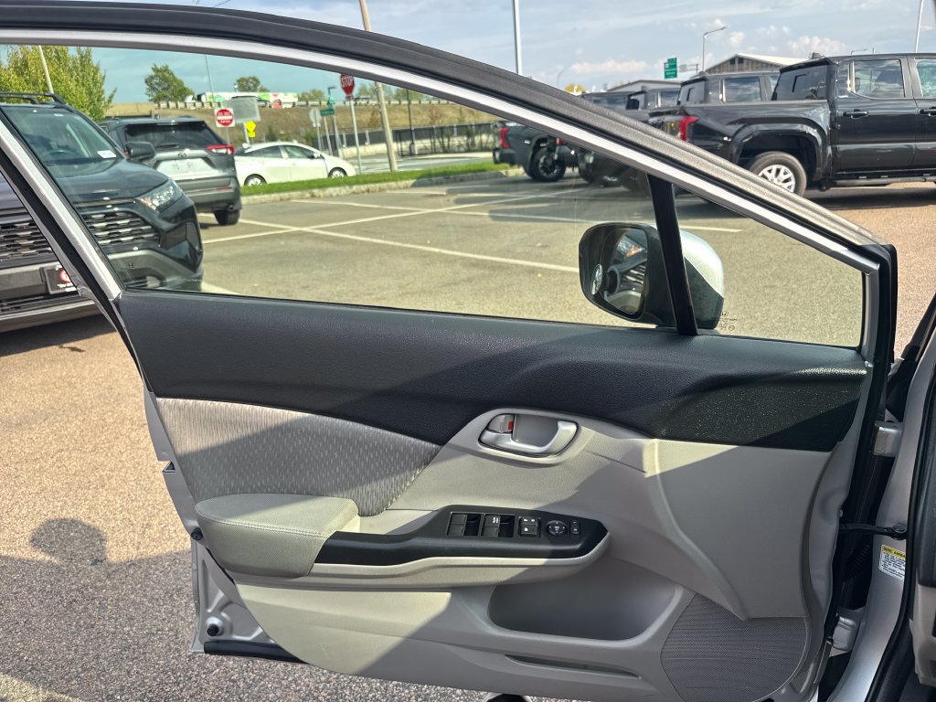 Used 2015 Honda Civic LX image 29