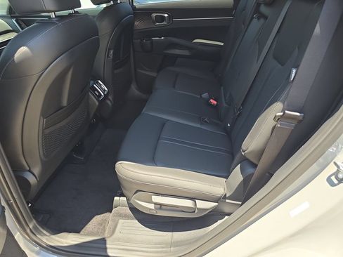 New 2026 Kia Sorento S FWD image 16