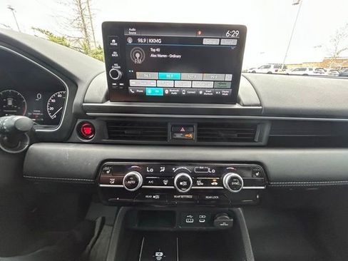 Used 2025 Honda Pilot EX-L image 28