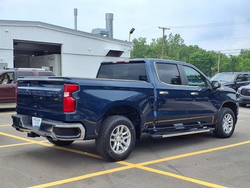 Certified 2021 Chevrolet Silverado 1500 LT w/ Z71 Off-Road Package AWD/4WD image 2