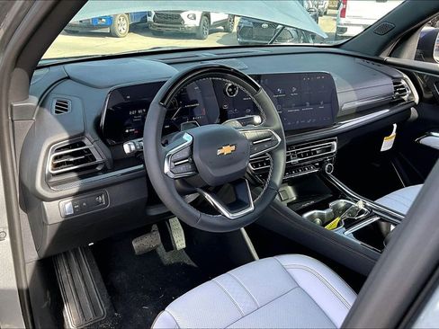 New 2026 Chevrolet Traverse High Country w/ LPO, Floor Liner Package image 6