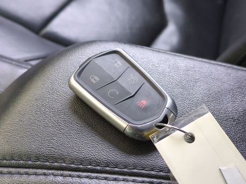 Used 2015 Cadillac Escalade Luxury image 41