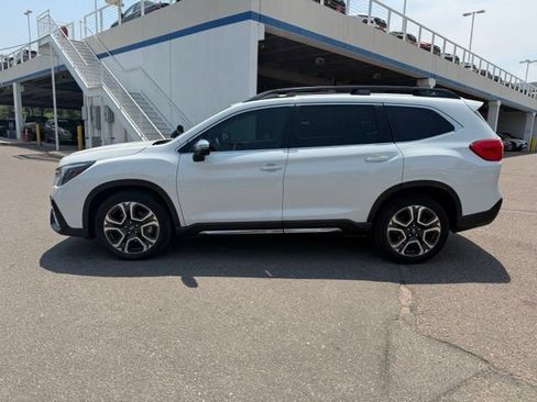 Used 2023 Subaru Ascent Limited w/ Technology Package AWD/4WD image 2