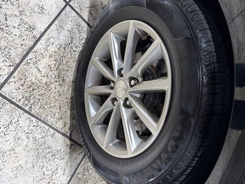 Used 2018 Hyundai Sonata SE w/ Winter Weather Package image 8