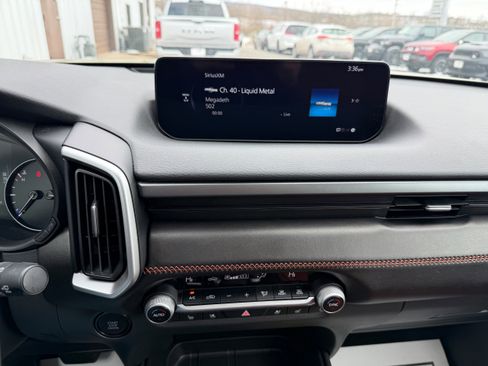 Used 2025 MAZDA CX-50 Meridian Edition w/ Apex Package image 10