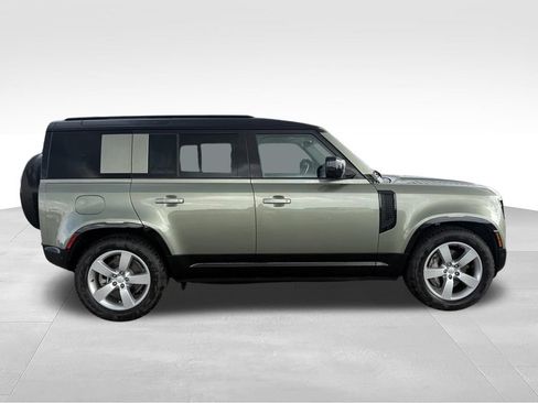 Used 2025 Land Rover Defender 110 X-Dynamic SE AWD/4WD image 29