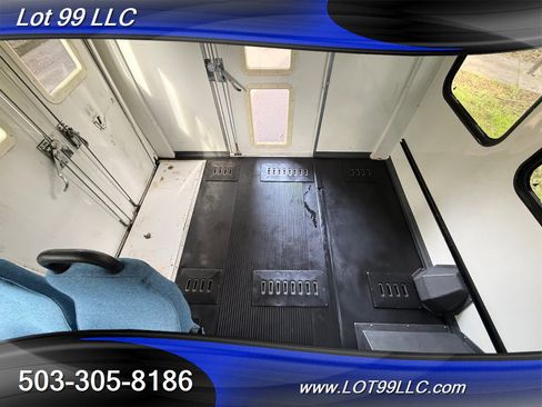 Used 2002 Ford E-350 and Econoline 350 Super Duty image 14