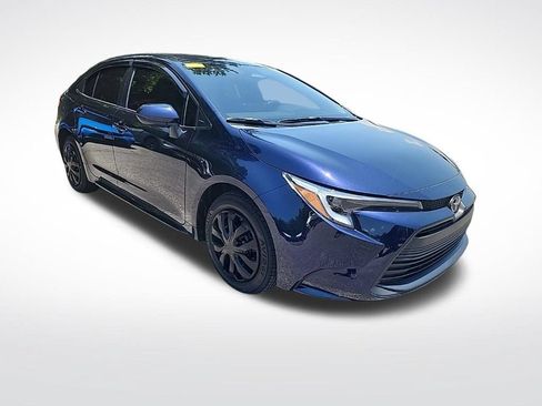 Used 2026 Toyota Corolla LE FWD image 2