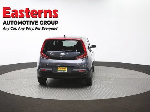 Used 2020 Kia Soul S FWD image 37
