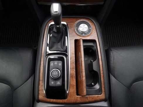 Used 2023 Nissan Armada SL w/ Captain's Chairs Package RWD image 19