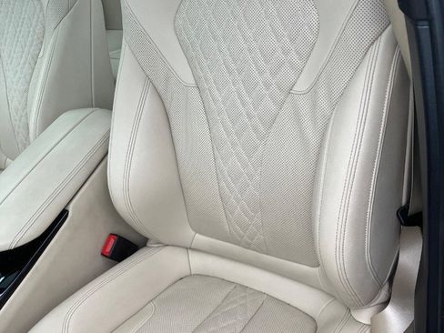 Used 2021 BMW 530i xDrive image 22