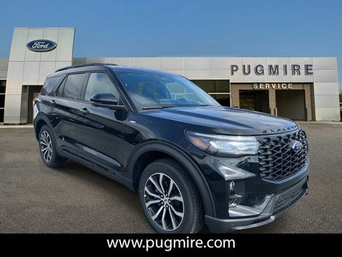 New 2026 Ford Explorer ST-Line RWD image 1