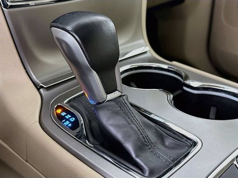 Used 2020 Jeep Grand Cherokee Limited AWD/4WD image 11
