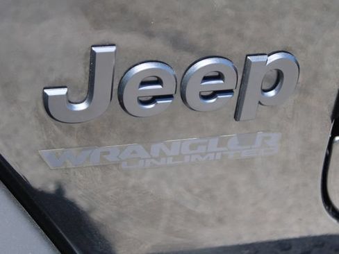 Used 2022 Jeep Wrangler Unlimited Sport AWD/4WD image 8