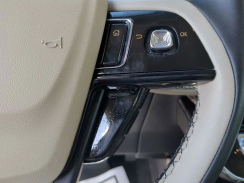 Used 2025 Lincoln Corsair FWD image 53