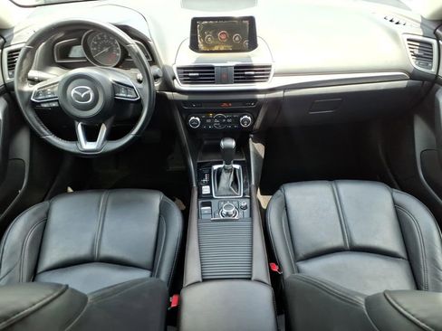 Used 2018 MAZDA MAZDA3 Touring FWD image 14