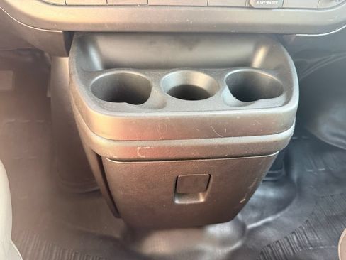 Used 2025 Chevrolet Express 2500 w/ Driver Convenience Package RWD image 17