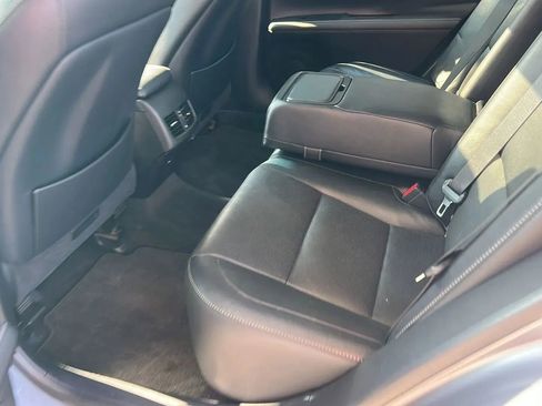 Used 2015 Lexus ES 350 w/ Luxury Package image 39