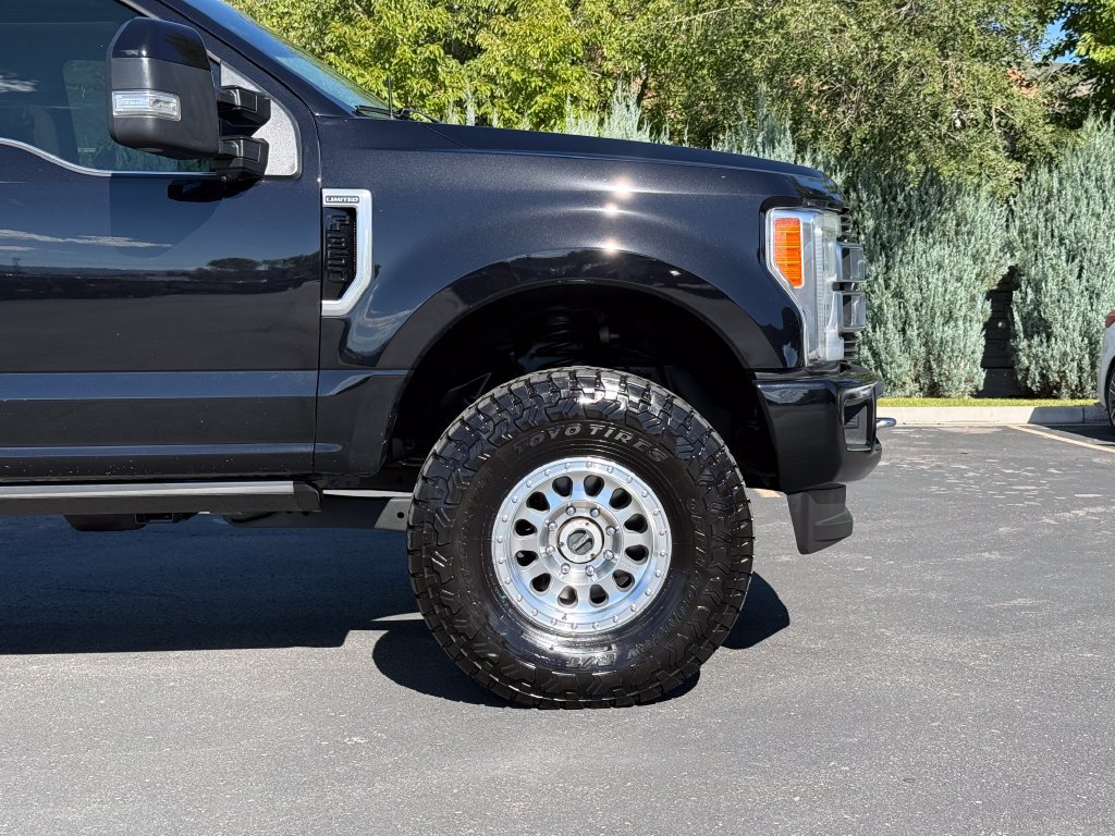 Used 2019 Ford F350 Limited w/ FX4 Off-Road Package AWD/4WD image 6
