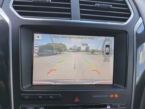 Used 2018 Ford Explorer Limited w/ Equipment Group 301A FWD image 20