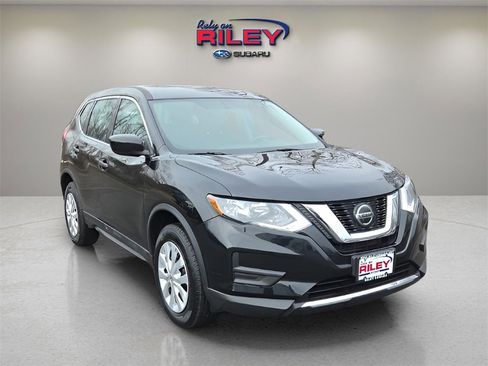 Used 2018 Nissan Rogue S image 7