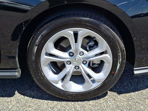 Used 2025 Honda Accord LX image 8