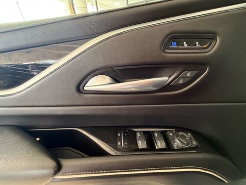 Used 2022 Cadillac Escalade Sport AWD/4WD image 11