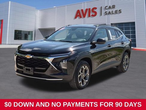 Used 2025 Chevrolet Trax LT w/ LT Convenience Package FWD image 1