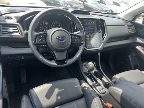 Used 2025 Subaru Ascent Bronze Edition image 22