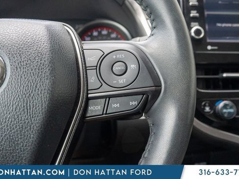 Used 2024 Toyota Camry XSE FWD image 11