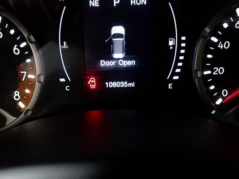 Used 2018 Jeep Renegade Altitude image 21